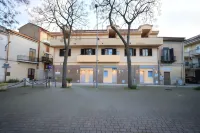 B&B Revolution Bed & Breakfast فنادق في San Marco Evangelista