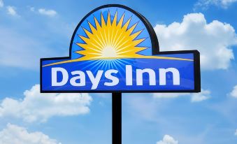 Days Inn by Wyndham Staten Island