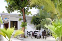 Manta Sky Inn Hotels in Dharavandhoo Island