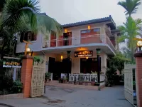 Manichan Place House Hotels in 