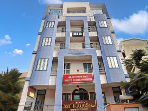 Collection O Hotel Murali Heights