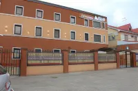 Don Hotel