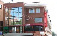 Korona Hotel Hotels near Children's Art Gallery