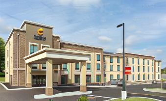 Comfort Inn & Suites Amish Country