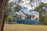 Lorne Bush House Cottages & Eco Retreats Hotels in Lorne