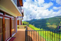 Dowa Elegance Resort - Bergblick