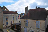 Les Glycines Vézelay Hotels in Clamecy