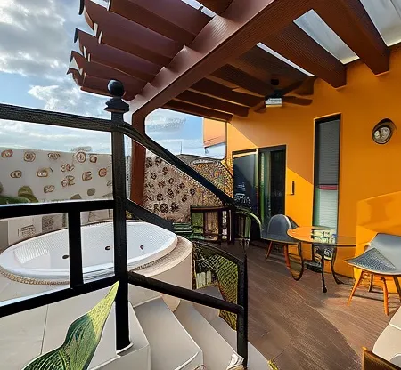El Zaguán Colonial by GuruHotel