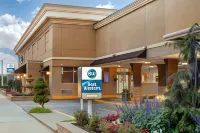 Best Western Mill River Manor Hotels in Long Beach