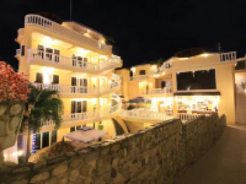 เมอร์เมด รีสอร์ท ปวยร์โตกาเลรา โรงแรมในเปอร์โตกาเลรา