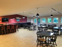 Florenceville Inn, Restaurant & Pool Các khách sạn ở Florenceville-Bristol