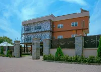Frederick's Lodge Отели в г. 