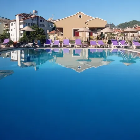 REIS MARIS HOTEL
