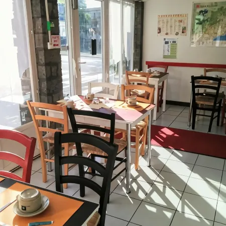 Hotel Araur
