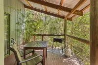 Hunchy Hideaway