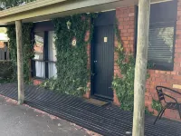 Best Western Colonial Village Motel Hotels near Warrnambool