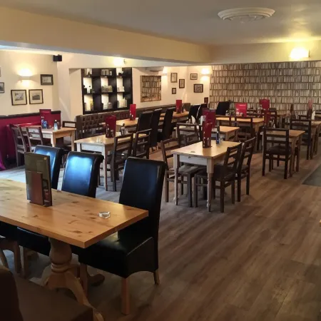 Hunters Lodge Inn