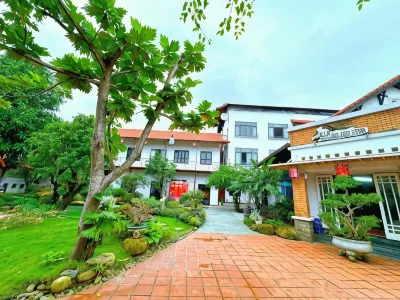 Golden Star Villa Hue Hotel di Phong Sơn