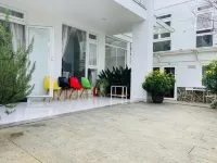 Lavini House