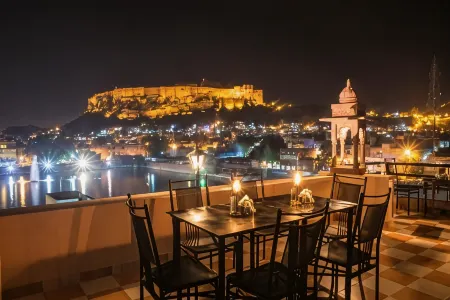 Jee Ri Haveli Отели рядом с достопримечательностью «Мерангар Форт»