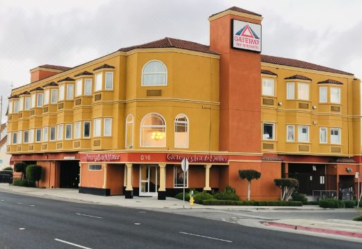 게이트웨이 인 앤드 스위트 외관