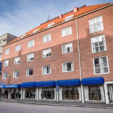 Hotel Amadeus by First