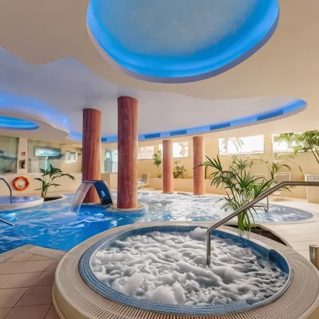 R2 Buganvilla Hotel & Spa