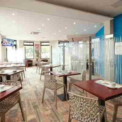 Hotel La Couronne Marmande Dining/Meeting Rooms