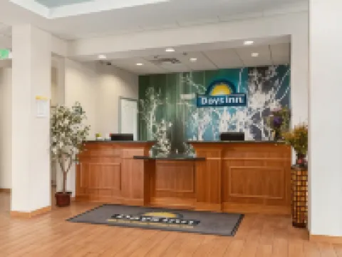 Days Inn by Wyndham Watertown Fort Drum Hotels in Calcium