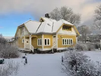 Pensionat Kanalvillan فنادق في Norrtalje Municipality