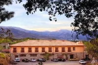 Villa Xarahiz Hotels in Garganta la Olla