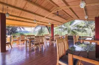 Casa Seaesta Beach Cottages and Suites