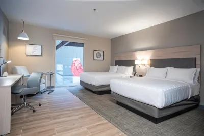 Candlewood Suites Guadalajara Galerias Отели в г. 
