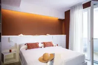 The Lady C - High Apartments