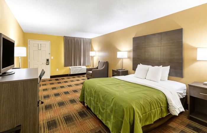 Quality Inn Mobile West Tillmans Corner