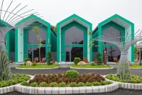 Trân Châu Beach & Resort Hotels in Phước Hải