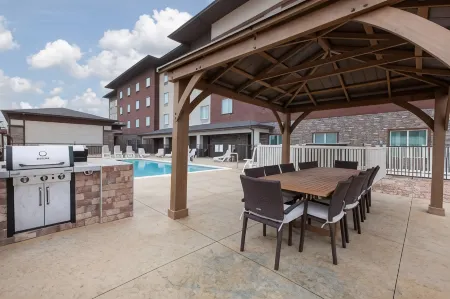 Hawthorn Extended Stay by Wyndham Odessa Отели в г. Эктор