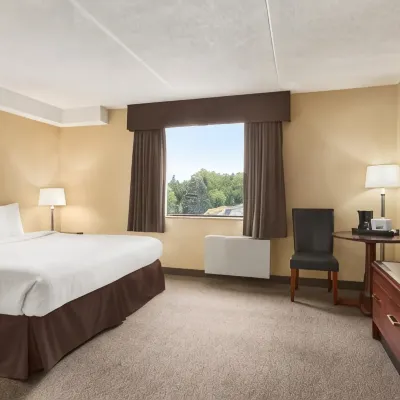Days Inn by Wyndham Fallsview Hôtels à proximité de : Tour Skylon