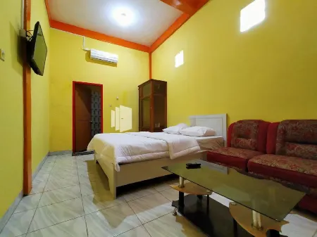 Hotel Hing Amimah Near Bau Bau Port RedPartner