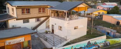 Beautiful Modern 2BR Condo With Full Amenities Hotels near Pleasant Prospect