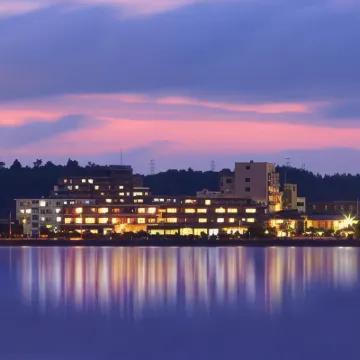 夕景湖畔水天閣旅館 Little Piece附近的飯店