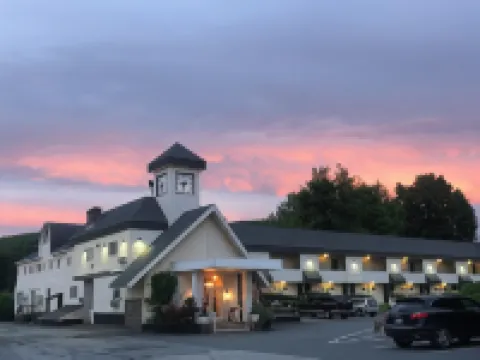 The Black Mountain Inn