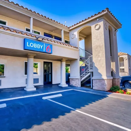 Motel 6 Menifee, CA