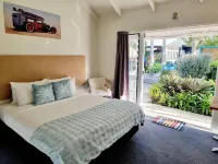 Southpacific Motel Hotels in Whangamata