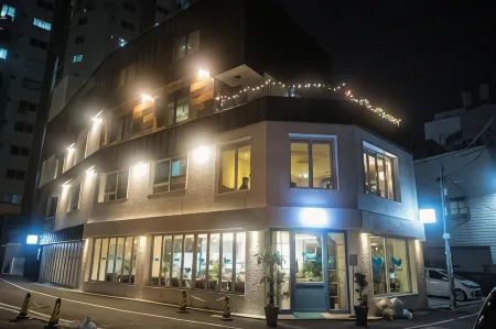 Bluehum Guest House Отели рядом с достопримечательностью «Большой инчхонский парк»