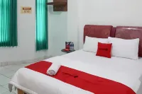 RedDoorz Near Lampung Walk 2 Hotels in Way Halim Permai