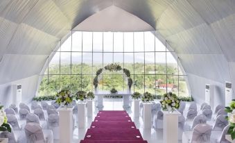 Novotel Manado Golf Resort & Convention Center