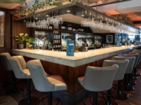 Orocco Pier Hotels in Queensferry