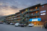 Travelodge by Wyndham Gardiner Yellowstone Park North - Mountain View
