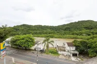 靠近海灘的現代兩臥室公寓 Stl0702 拉蘭熱拉斯海灘附近的飯店